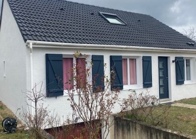Image d'une maison avec une nouvelle façade.