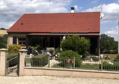 Photo d'une maison après le service couverture de Do'Rénovation.